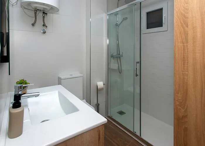 Apartament Taga 17 *